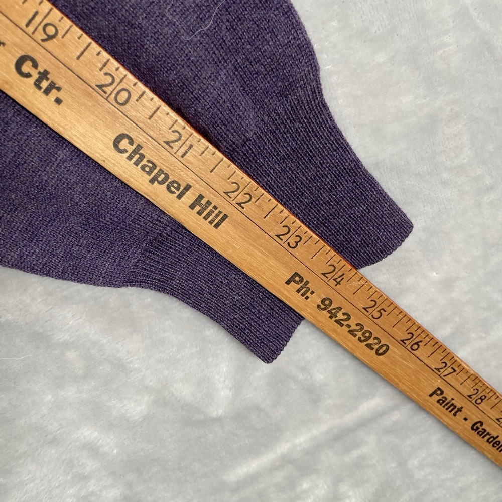 Peter Millar Sweater men's Large Purple V-Neck 100% Merino Wool Pullover Knit - Picture 8 of 12
